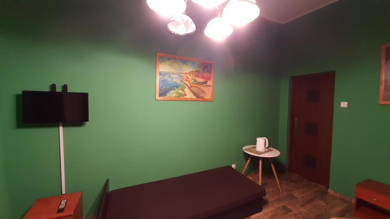 Noclegi Zdzislaw Sieradzki Zbiczno Bagian luar foto